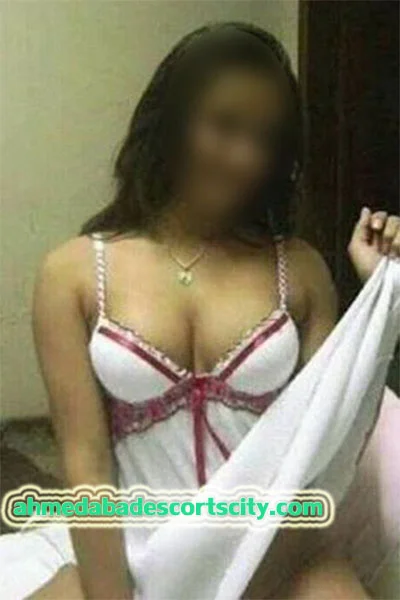 Housewife Call Girl Ahmedabad Ariyana Angel